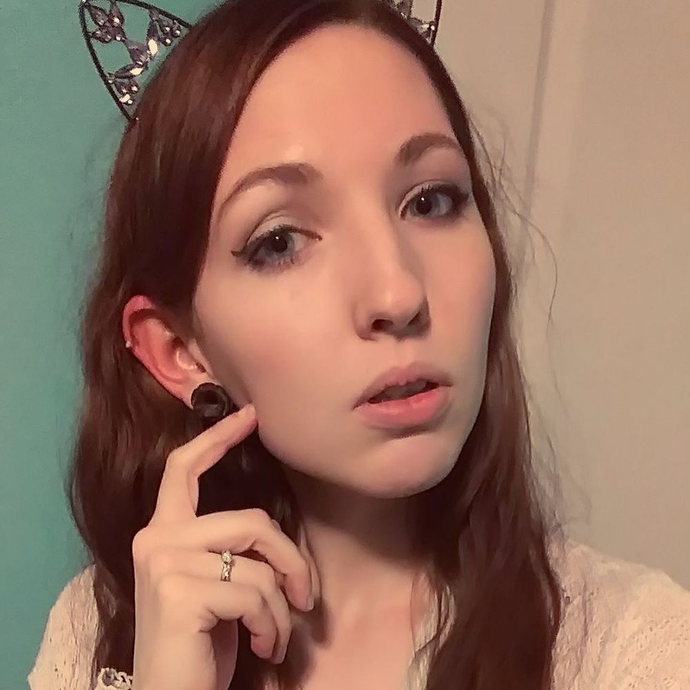 Meet your Posher, Corinne